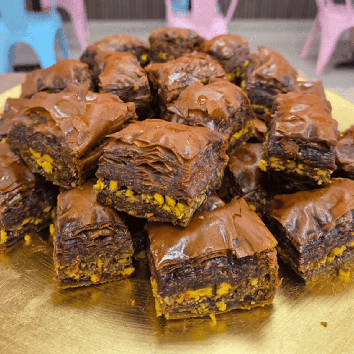 1/2 lb Chocolate Pistachio Classic Baklava